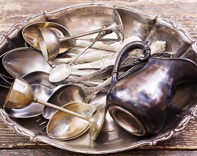 2 ακόμα τρόποι να γυαλίσετε τα ασημικά