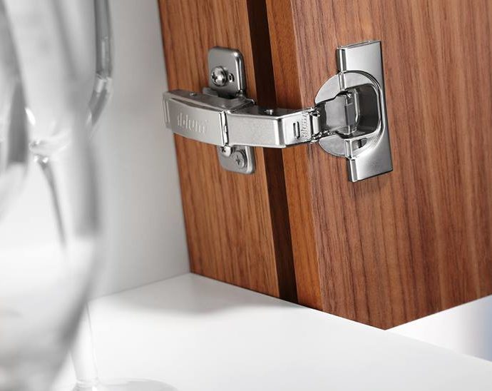 Τρίζουν οι μεντεσέδες;