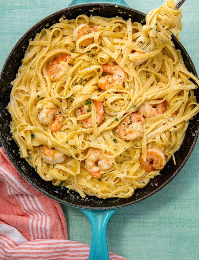 Φετουτσίνι (Fettuccine) ζυμαρικά με κρεμώδη σάλτσα γαρίδας