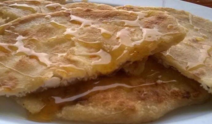 Νεράτες μυζηθρόπιτες Κρήτης