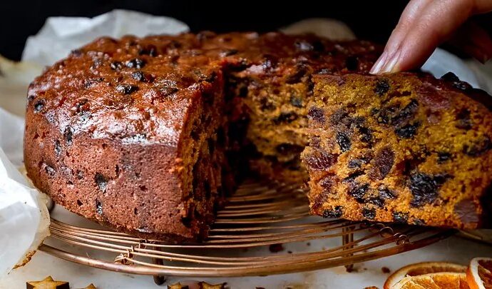 Κέικ Χριστουγέννων με αποξηραμένα φρούτα