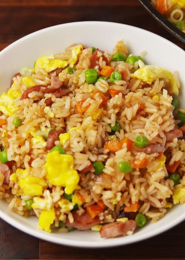 Ρύζι με λουκάνικα (εύκολη συνταγή για παιδιά)