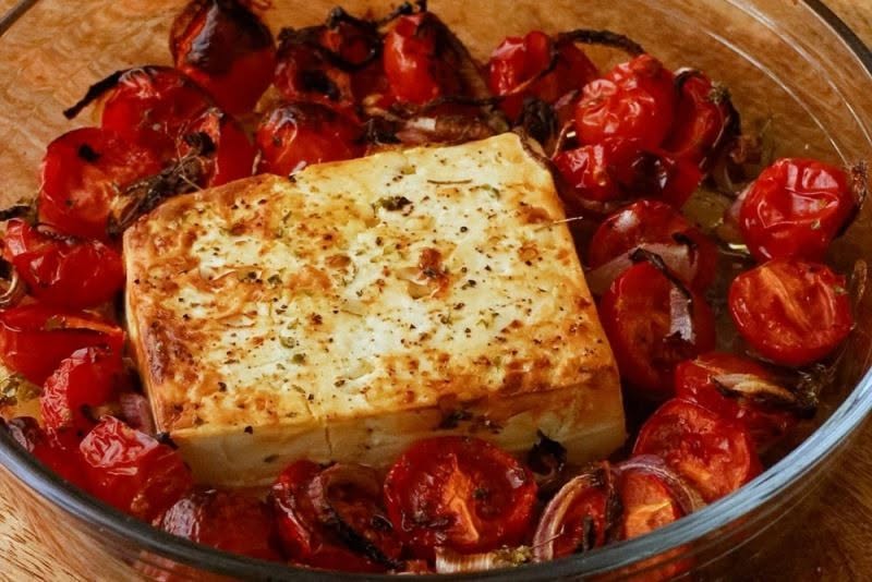 Φέτα με ντοματίνια